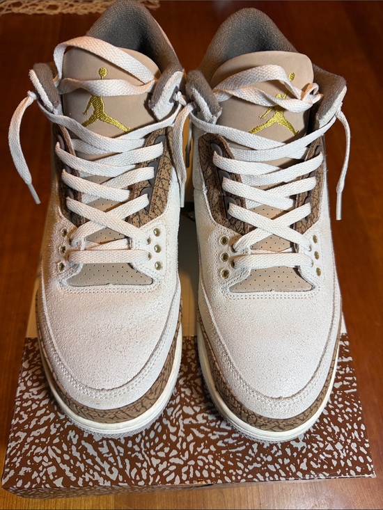 Jordan Other - Air Jordan 3 Retro Lt Orewood Brown Sneakers in size 11.5 EUC